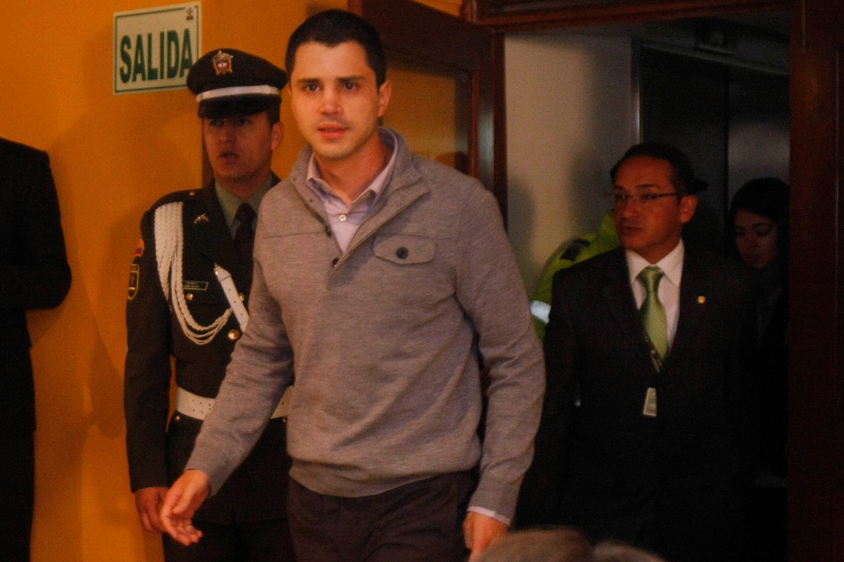 Tomás Uribe, hijo de Álvaro Uribe, insinúa que su padre podría ser candidato en 2026 