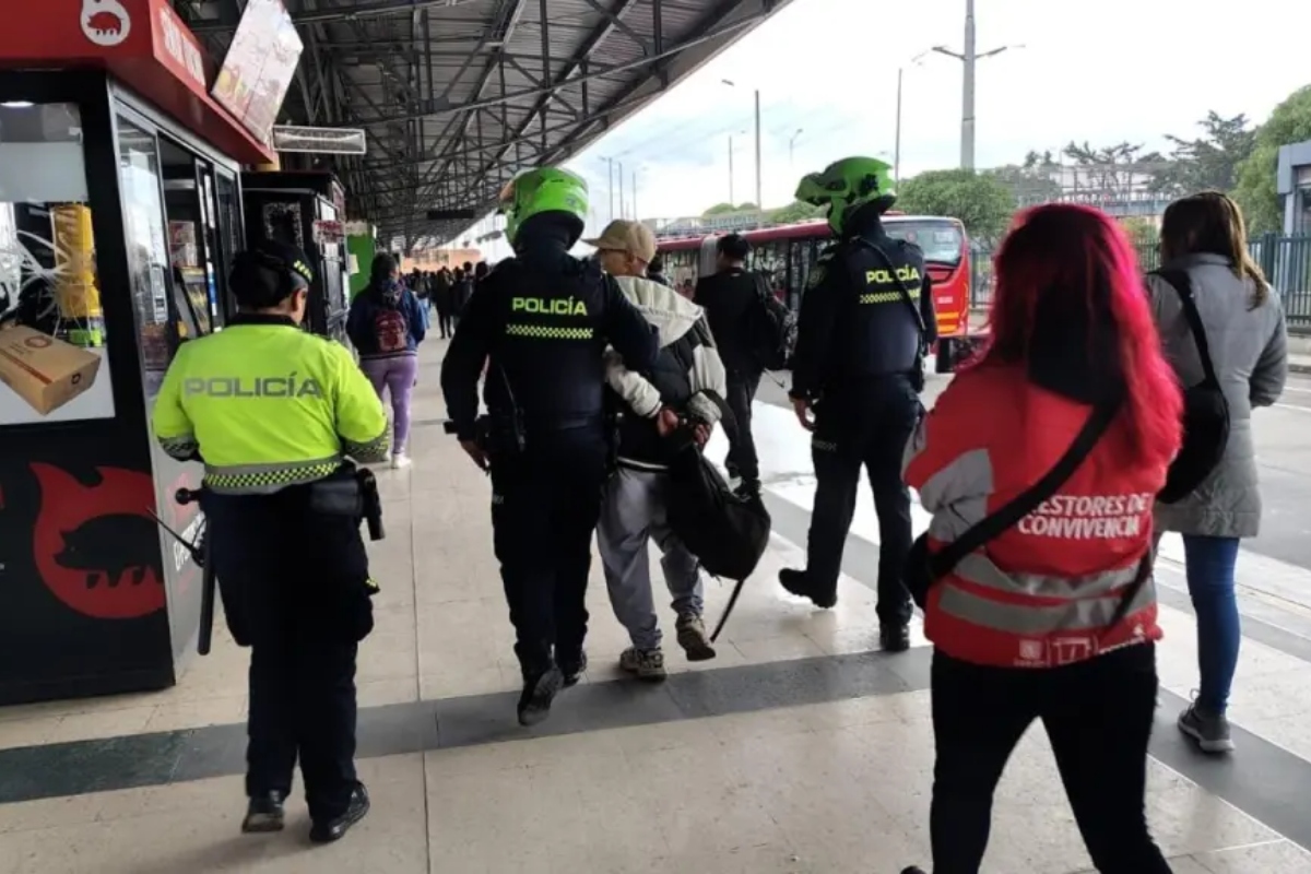 Capturan a cuatro delincuentes de TransMilenio - Foto: Cortesía TransMilenio
