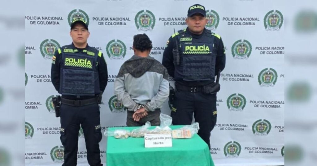 Detenido hombre señalado de hurtar dinero del diezmo en parroquia del centro de Bogotá.