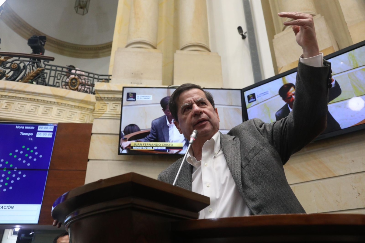 Juan Fernando Cristo respaldó al presidente Petro sobre la isla Santa Rosa 