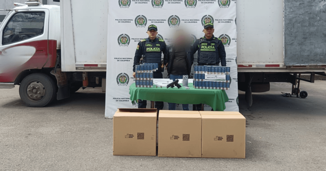 La Policía recuperó un camión con mercancía avaluada en 700 millones de pesos.