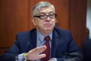 César Gaviria denunció supuestas estrategias de expropiaciones indirectas por parte del gobierno - Foto: Redes sociales