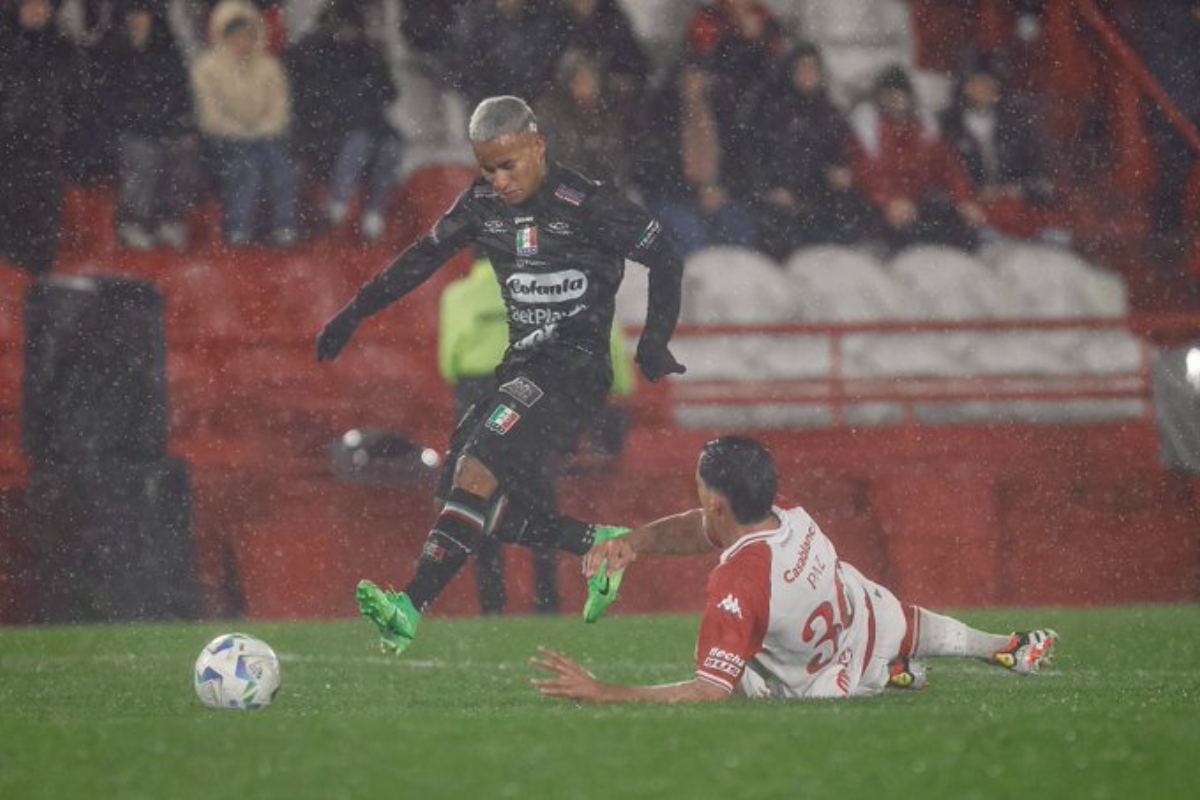 Once Caldas venció a Huracán y avanza a cuartos de final de Sudamericana 