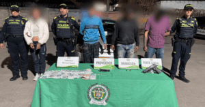 Policía frustró hurto a tienda de cadena en Kennedy.