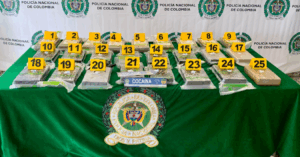 Policía incautó 25 kilos de clorhidrato de cocaína en el Aeropuerto El Dorado.