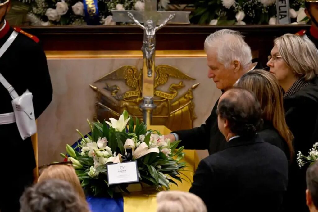 Miguel Uribe Turbay es velado en el Capitolio de Colombia - Foto: Archivo