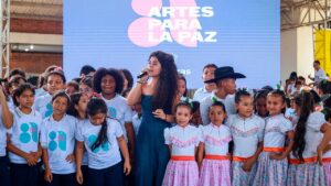 Artes para la Paz inicia operaciones en 19 departamentos y beneficiará a más de 192.000 niñas, niños y jóvenes.