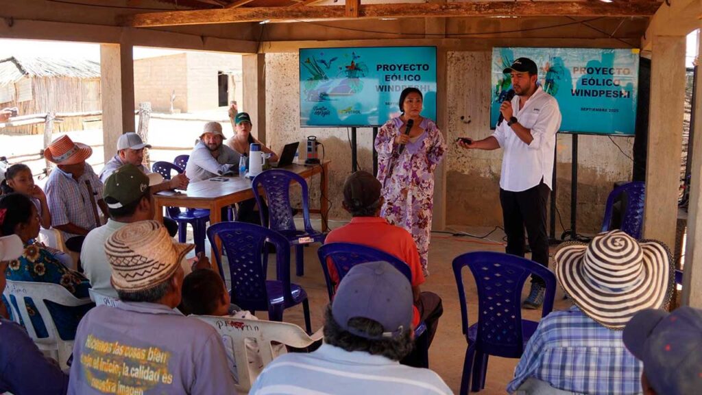 Ecopetrol retoma diálogos con comunidades Wayúu en La Guajira para reactivar el proyecto eólico Windpeshi.