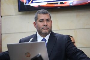 Senador Alejandro Carlos Chacón denuncia amenazas de muerte - Foto: Senado