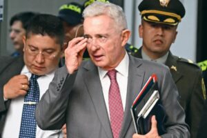 Álvaro Uribe busca el Senado en el puesto 25 de lista del Centro Democrático - Foto: Redes sociales