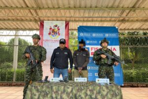 Ejército dio de baja a alias ‘Mico’ y capturó a un integrante del ELN en Arauca - Foto: Cortesía