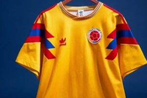 Relanzarán mítica camiseta retro que la Selección Colombia usó en el Mundial de 1990 - Foto: Redes sociales