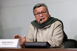 Pablo Beltrán, cabecilla del ELN, señaló que siguen dispuestos a una salida negociada - Foto: Archivo