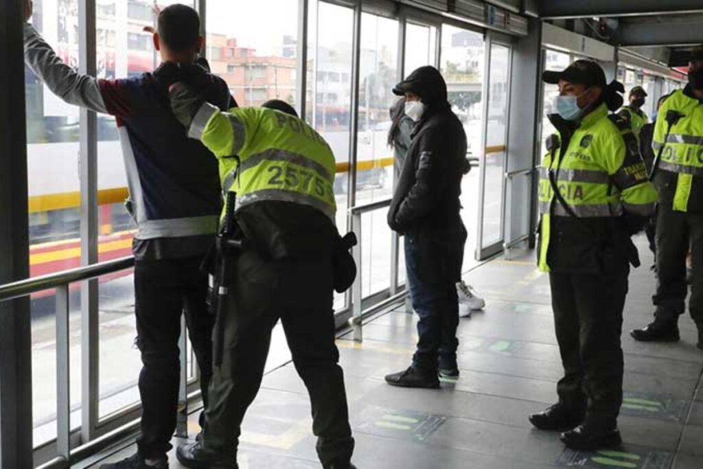 TransMilenio y Policía de Bogotá sellan millonario convenio - Foto: Archivo