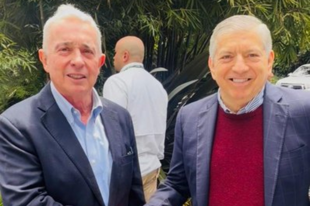 Finalizó la reunión entre Álvaro Uribe y César Gaviria