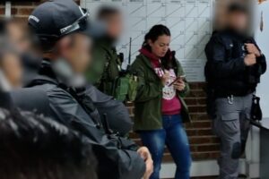 Envían a prisión a dos militares y a la mujer señalada de ser la falsa capitana - Foto: Fiscalía