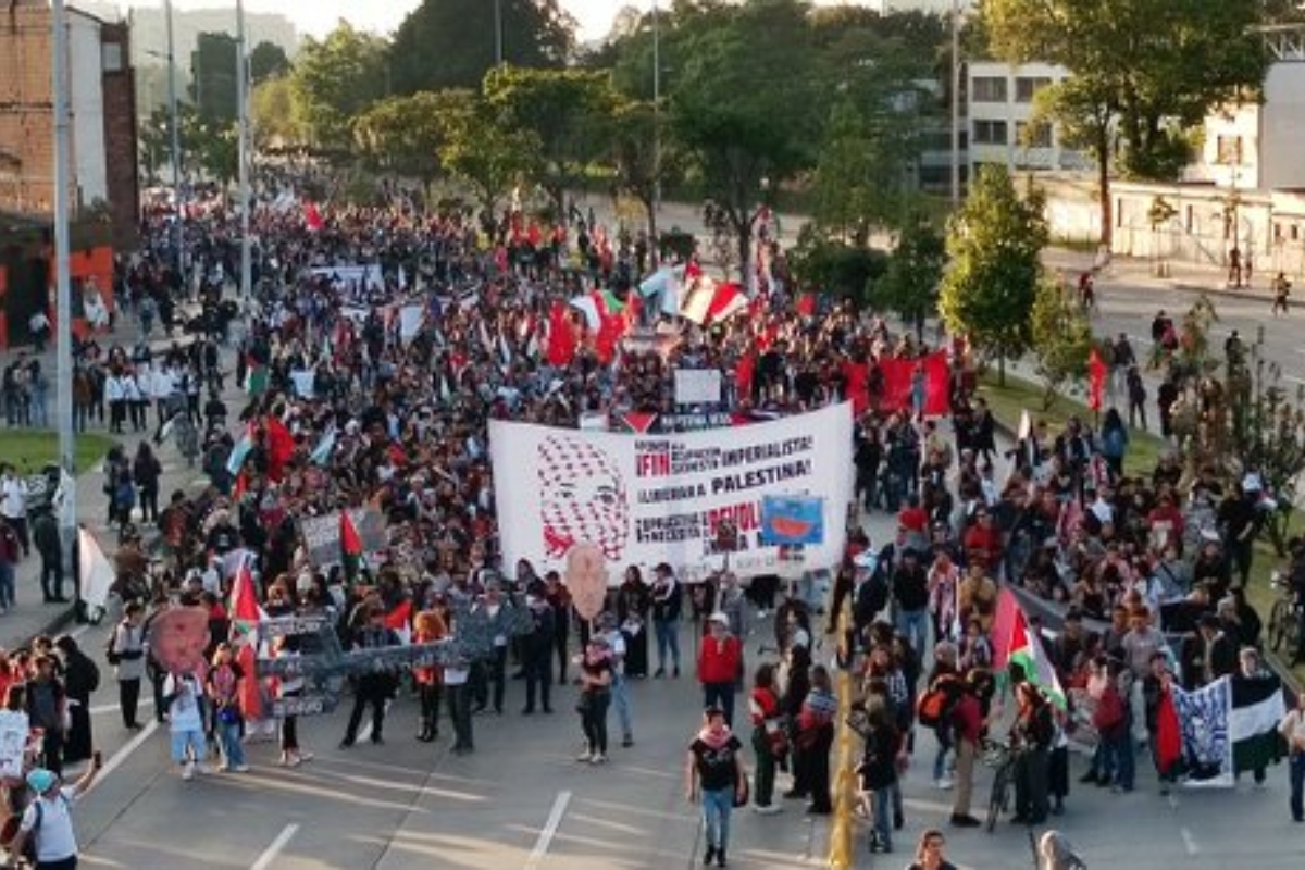Masiva protesta en Bogotá en apoyo a Palestina