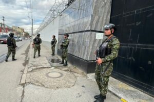 Ataque a guardias del INPEC en Bogotá dejó un muerto y dos heridos - Foto: Redes sociales