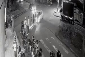 Murió una de las menores que atropelló taxista en estado de embriaguez en San Cristóbal - Foto: Captura de video