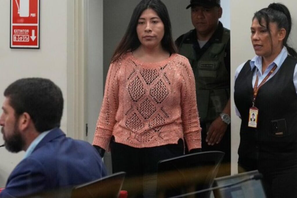 Perú rompe relaciones con México por asilo a exministra - Foto: Redes sociales