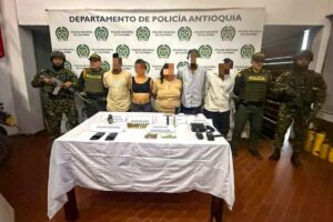 Ejército capturó a diez presuntos integrantes del “Clan del Golfo” en Antioquia - Foto: Cortesía