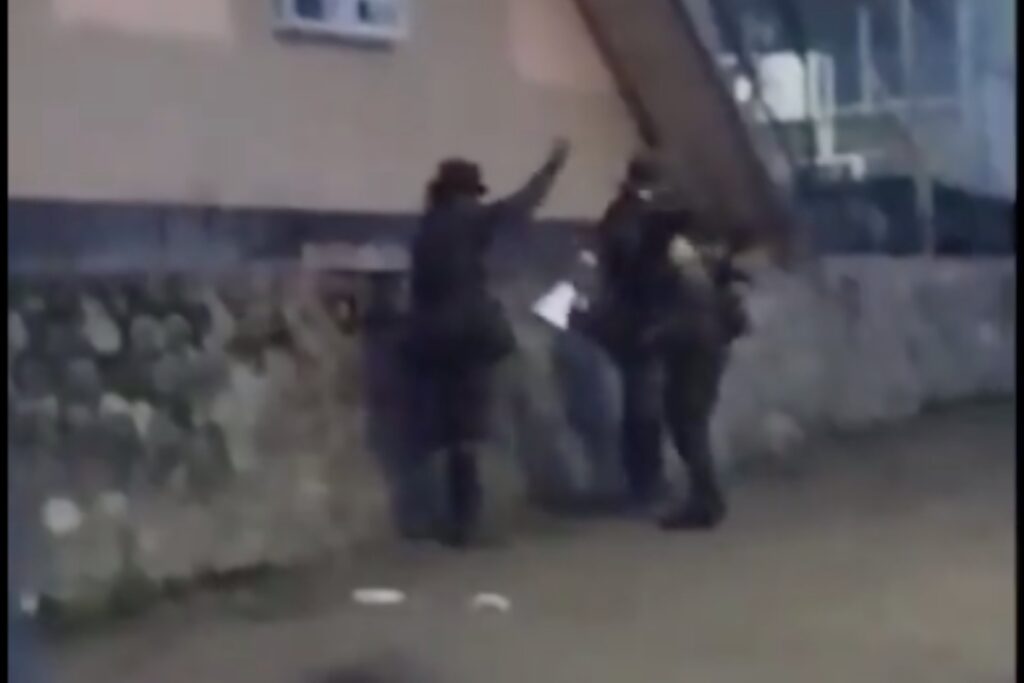 Disidencias de ‘Iván Mordisco’ atacaron estación de Policía de Jambaló - Foto: Captura de video