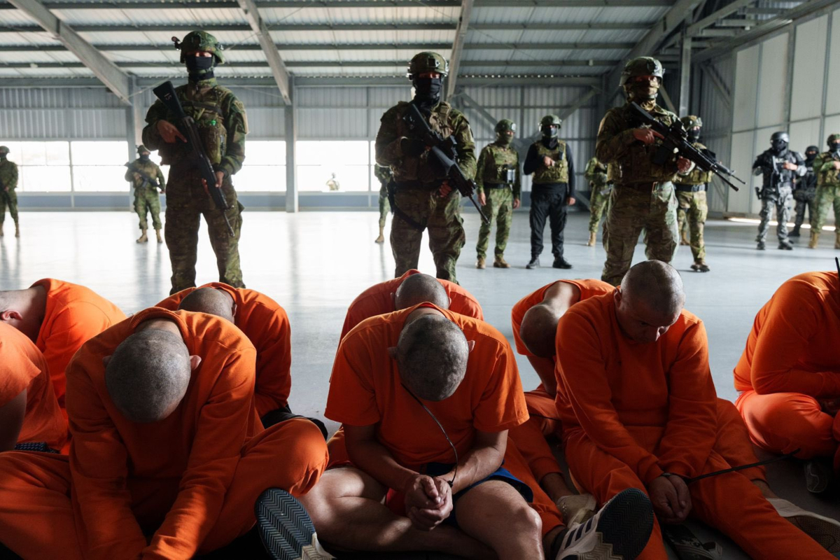 Ecuador trasladó a 300 presos a megacárcel tras masacre - Foto: Daniel Noboa