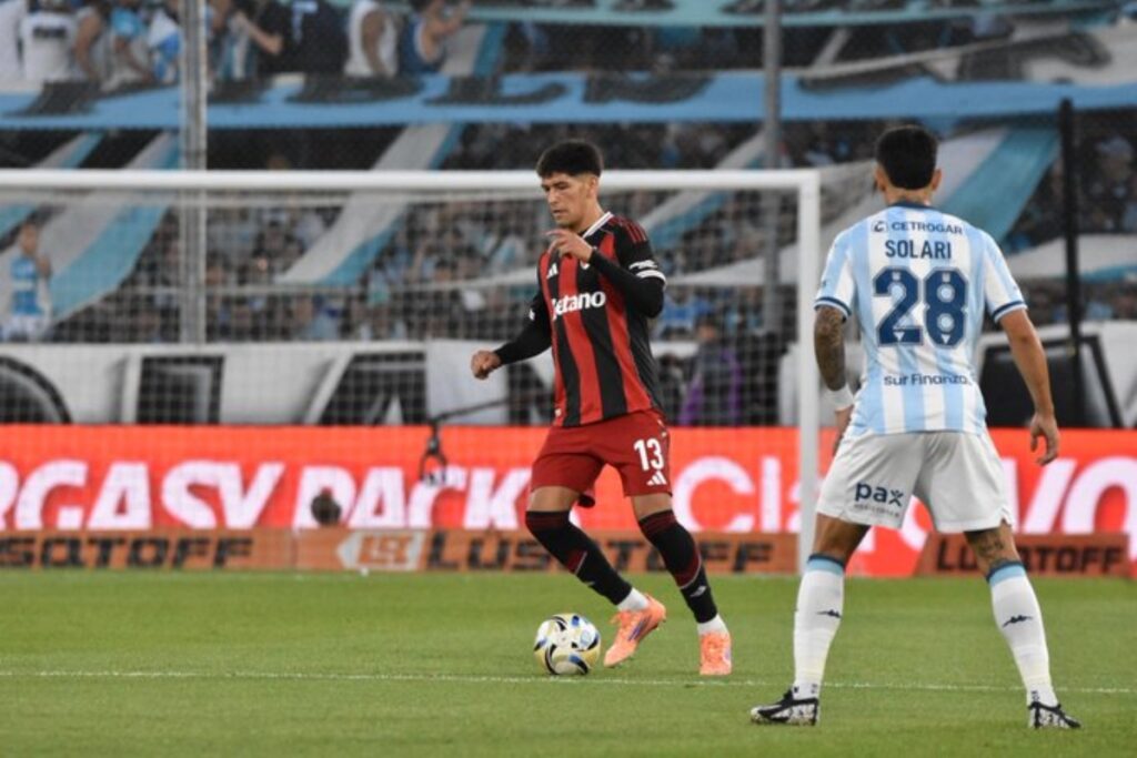 JuanFer marcó golazo, pero River perdió con Racing - Foto: @RiverPlate