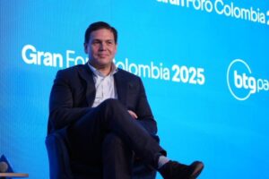 La propuesta de Juan Carlos Pinzón sobre una encuesta - Foto: Redes sociales