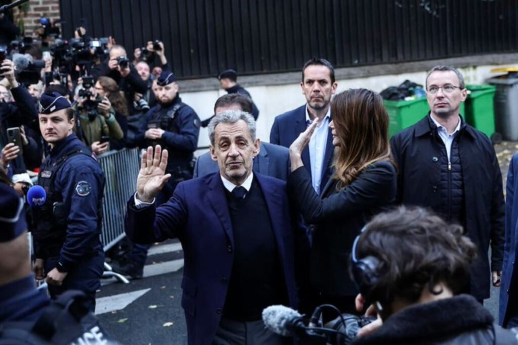 Nicolas Sarkozy deja la prisión tras decisión del tribunal - Foto: Redes sociales