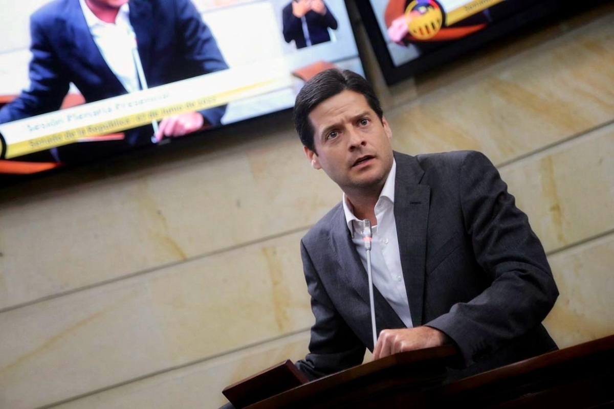 Mauricio Gómez Amín anunció su retiro de la carrera presidencial - Foto: Senado