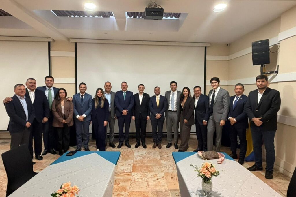 16 representantes conservadores anunciaron apoyo a la candidatura presidencial de Carlos Felipe Córdoba - Foto: Redes sociales