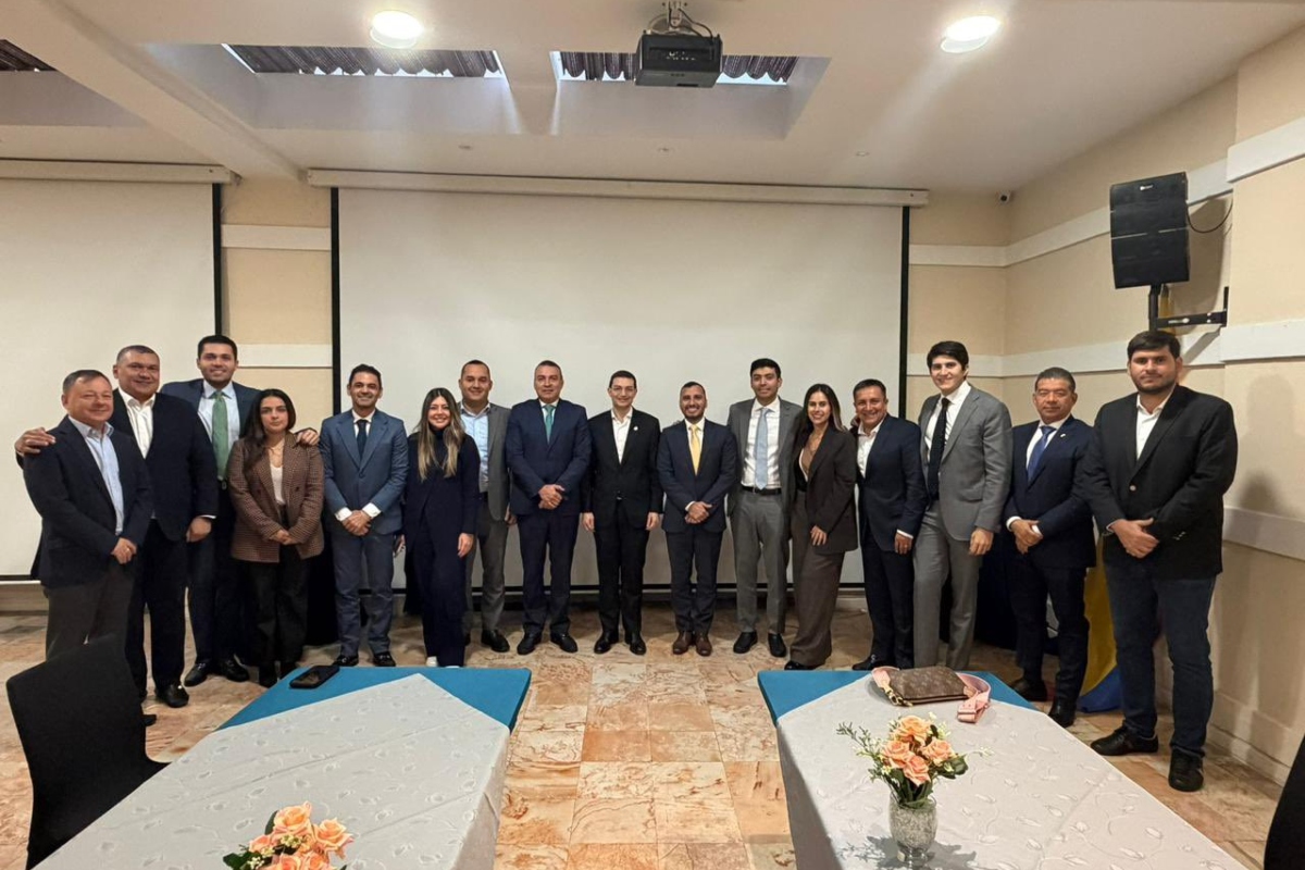 16 representantes conservadores anunciaron apoyo a la candidatura presidencial de Carlos Felipe Córdoba