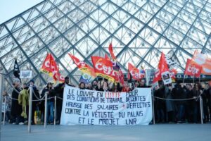 Huelga mantiene cerrado parcialmente el Louvre - Foto: Redes sociales