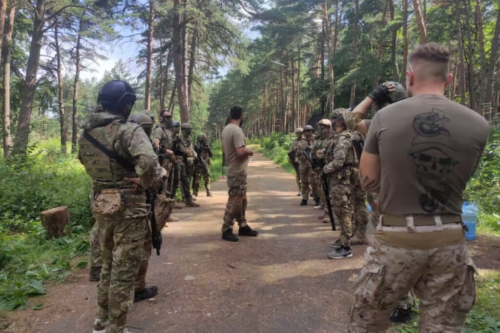 Aprobado el proyecto de ley que prohíbe el mercado de mercenarios colombianos - Foto: Redes sociales