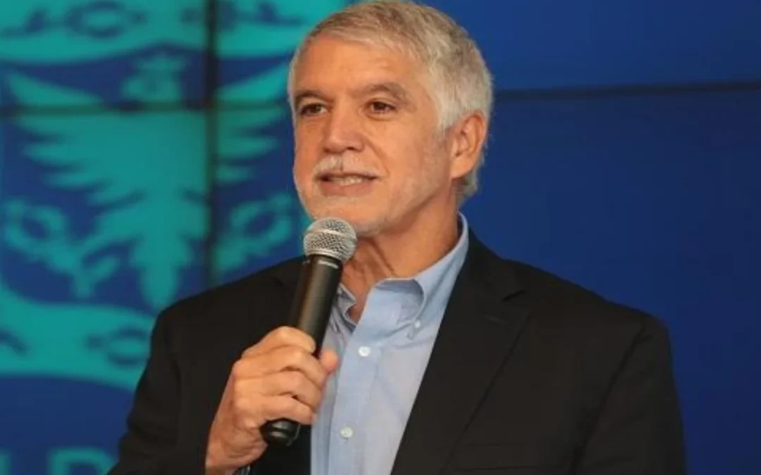 Fue aceptado el ingreso de Enrique Peñalosa a “La Gran Consulta por Colombia” - Foto: Redes sociales