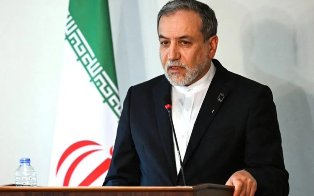 Teherán, Irán, advierte que la posibilidad de una guerra con EE. UU. supera a la de una negociación tras el despliegue del portaaviones USS Abraham Lincoln - Foto: Redes sociales