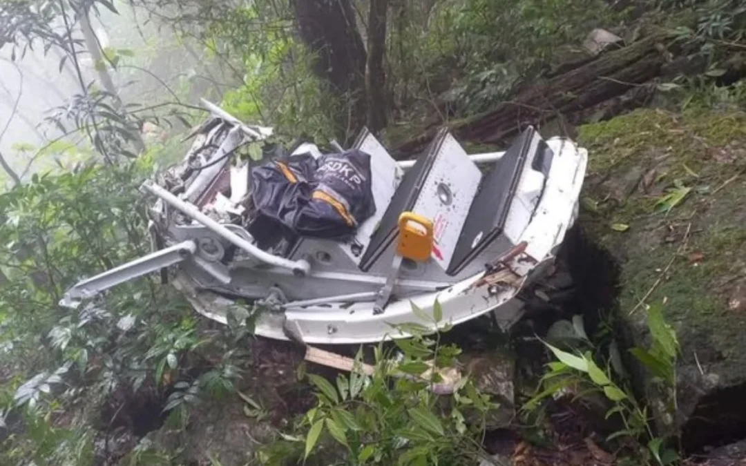 Los equipos de rescate de Indonesia confirman la recuperación de los 10 cuerpos tras el siniestro del avión ATR 42-500 en las montañas de Célebes Meridional - Foto: Redes sociales