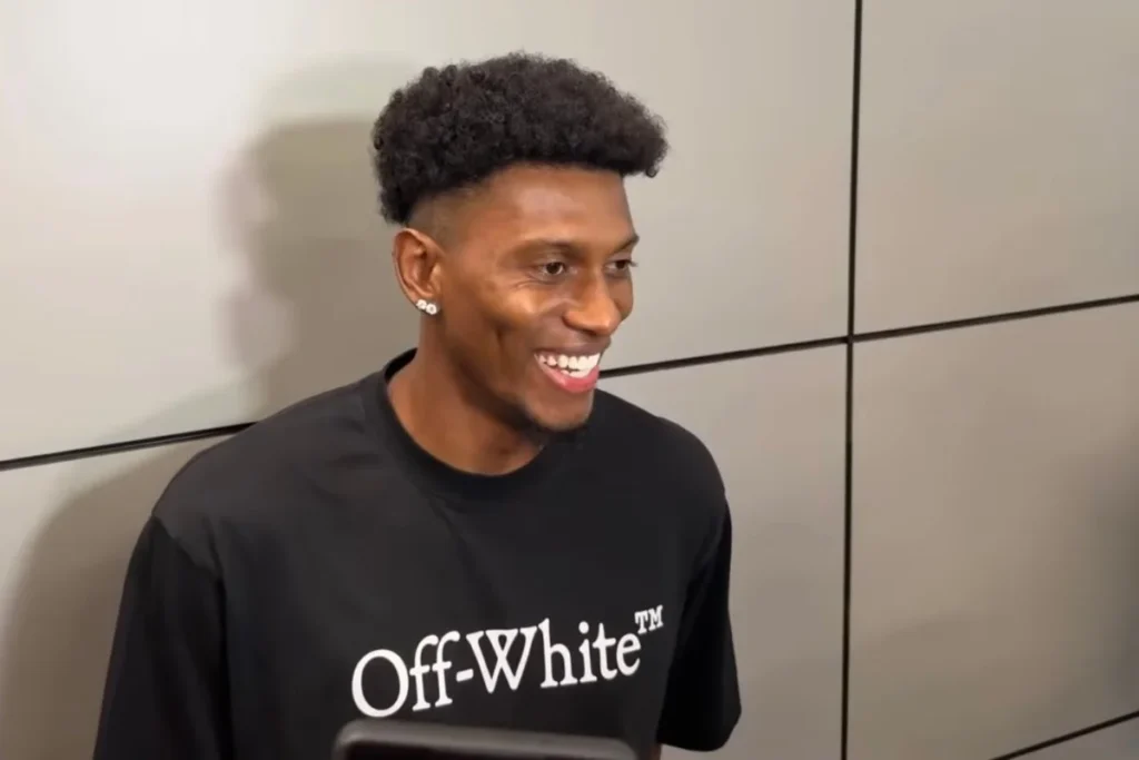 El delantero colombiano Mateo Cassierra aterriza en Belo Horizonte para unirse al Atlético Mineiro de Jorge Sampaoli - Foto: Redes sociales