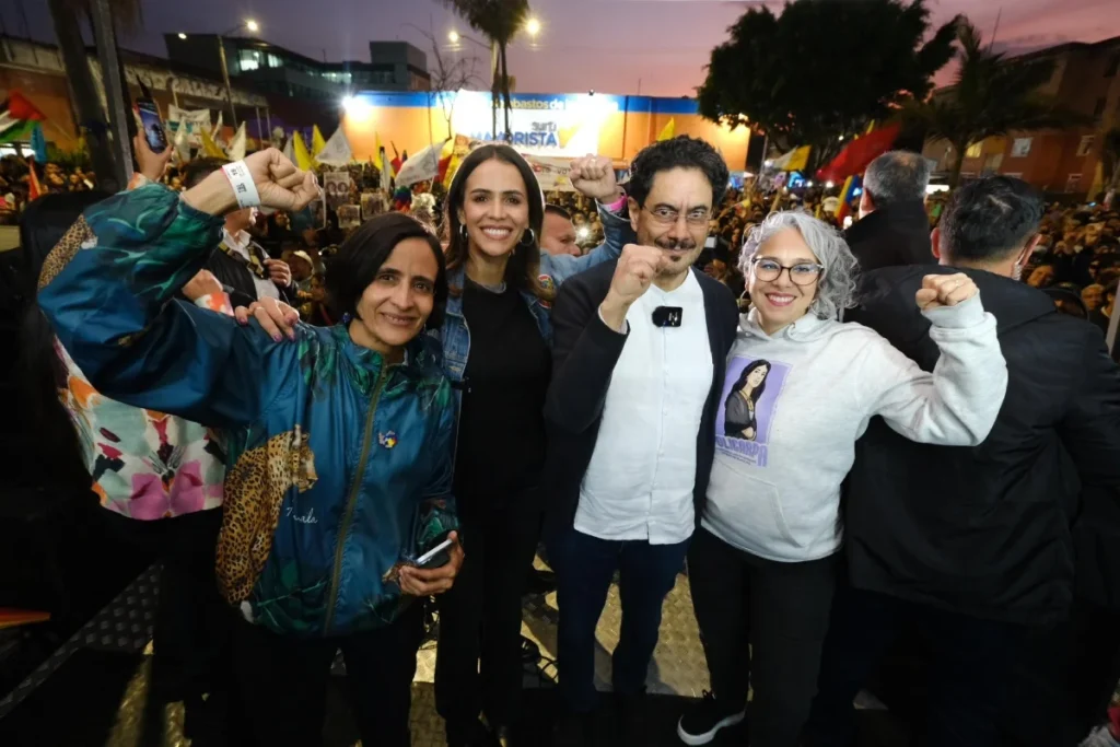 Iván Cepeda defiende su candidatura al 'Pacto Amplio' ante posibles demandas de inhabilitación - Foto: @IvanCepedaCast