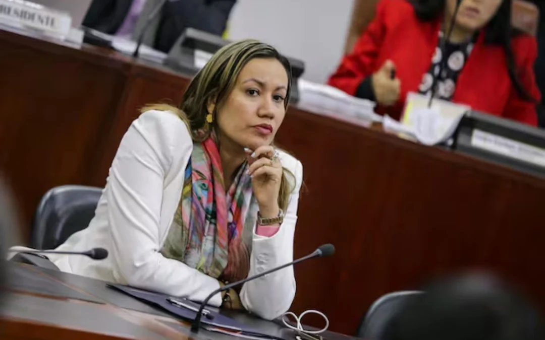 Carolina Corcho rompe el silencio ante las dudas por la financiación de su campaña. La candidata del Pacto Histórico defiende la legalidad de sus cuentas, pero evita explicar el préstamo de un restaurante en liquidación - Foto: Redes sociales