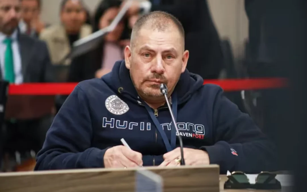 El coronel (r) Juan Carlos Figueroa admite su responsabilidad en 38 casos de "falsos positivos" ante la JEP. Evita el juicio adversarial y se acoge a una sentencia alternativa por crímenes en el Batallón La Popa - Foto: @JEP_Colombia