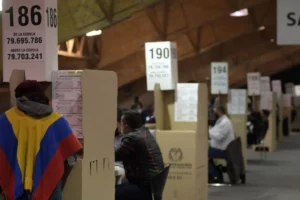 La Registraduría Nacional revela el tarjetón único para las consultas presidenciales del 8 de marzo - Foto: Archivo