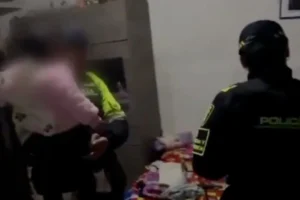 La Policía Metropolitana de Bogotá rescató a seis menores de edad en estado de abandono en Ciudad Bolívar y Kennedy - Foto: Captura de video