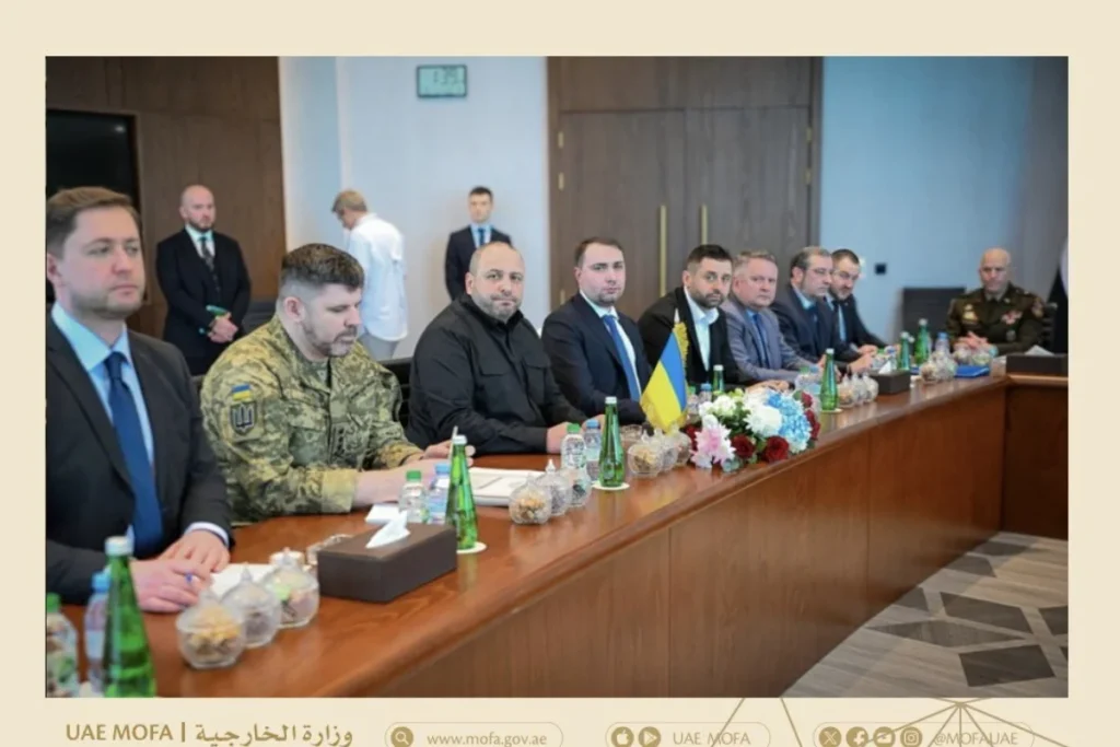 Rusia y Ucrania acuerdan el intercambio de 314 prisioneros de guerra tras negociaciones mediadas por EE. UU. en Abu Dabi - Foto: @mofauae