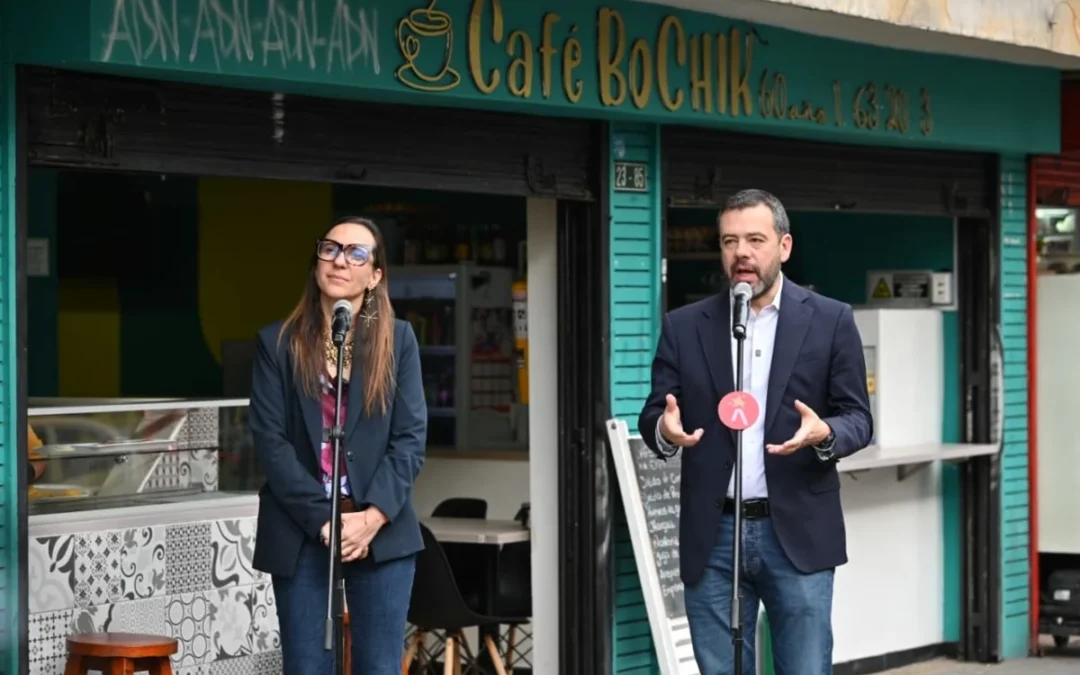 Ante el alza del 23% en el salario mínimo para 2026, la Alcaldía de Bogotá lanza ‘Salvavidas al Empleo' - Foto: @Bogota