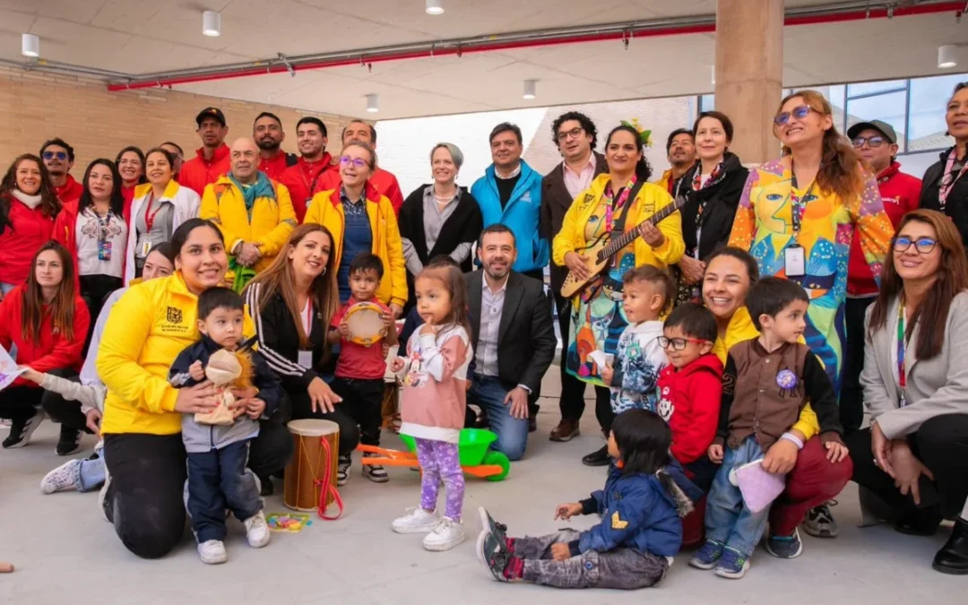 Bogotá inicia el año escolar para la primera infancia con la estrategia ‘De la Mano Contigo 2026’. Más de 30.000 niños regresan a jardines infantiles - Foto: Cortesía