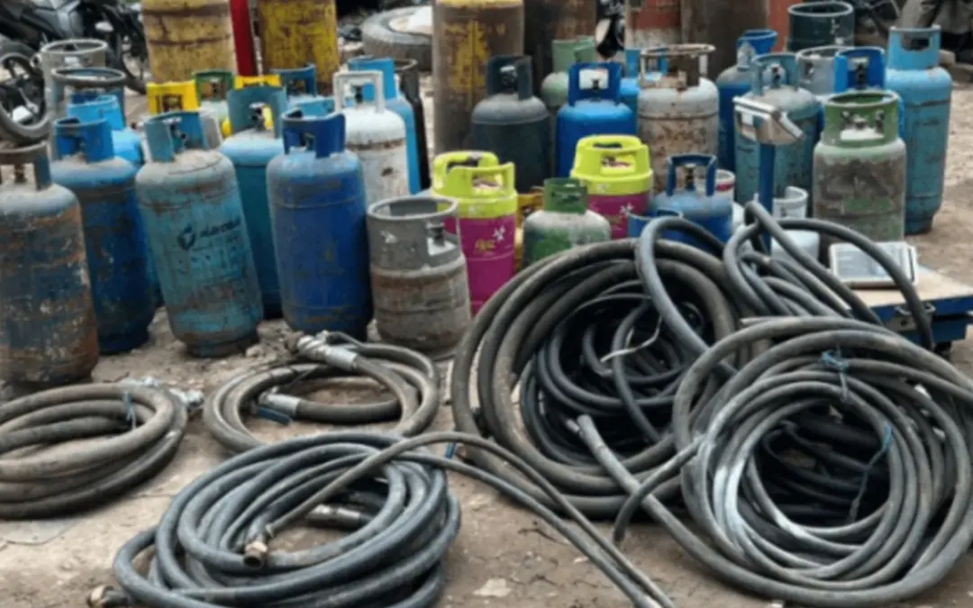 Golpe al comercio ilegal de combustibles en Bogotá: la Operación Orión desmantela un centro de llenado irregular en Ciudad Bolívar - Foto: @Bogota