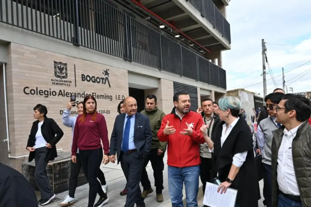 Bogotá entrega la moderna sede A del colegio Alexander Fleming en la localidad de Rafael Uribe Uribe - Foto: Alcaldía de Bogotá