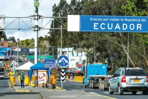 Ecuador escala la tensión comercial con Colombia al elevar la tasa de seguridad a las importaciones al 50% - Foto: Redes sociales
